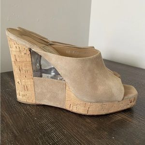 VUC Ferragmo Cork wedges size 7.5